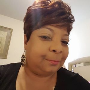 Meet your Posher, Cassandra